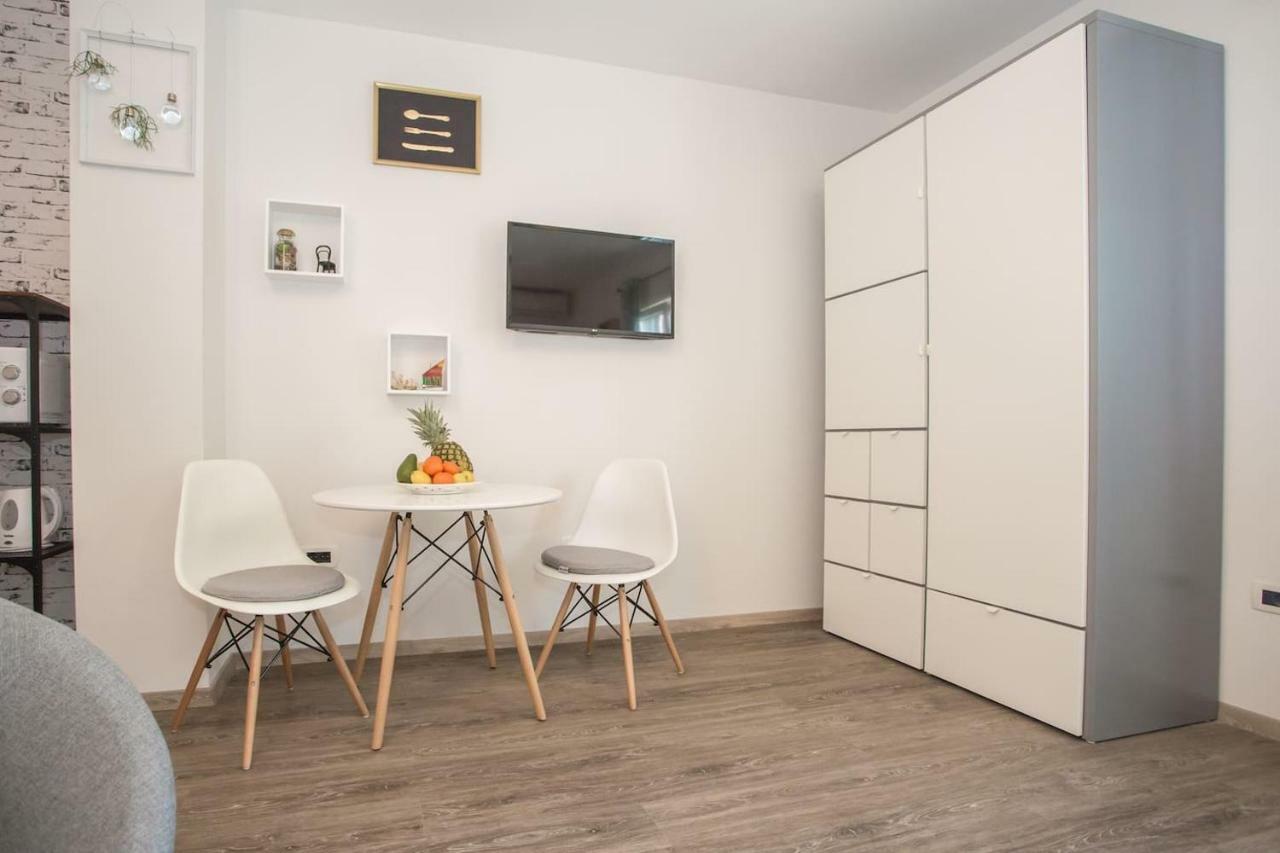 Caprice Studio Apartment Пореч Экстерьер фото